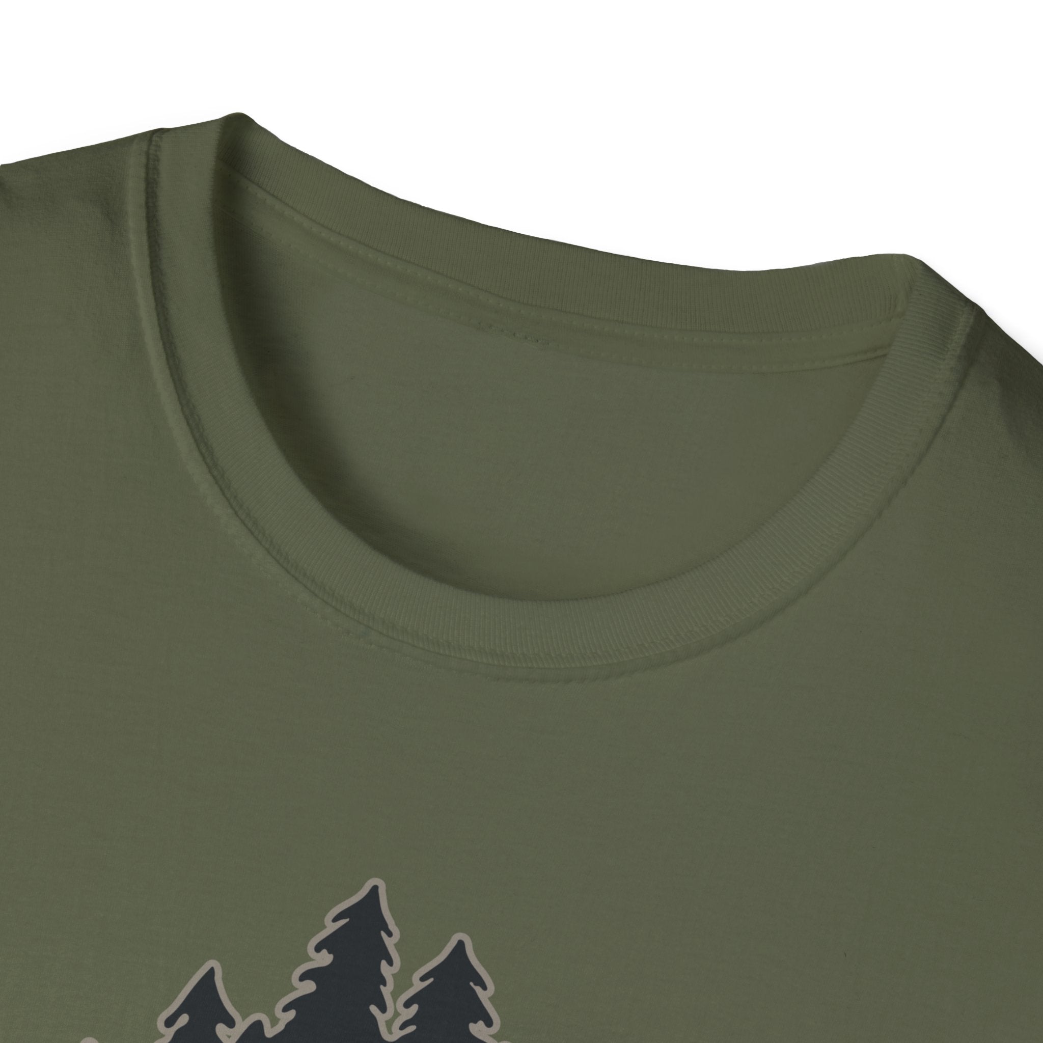 Yellowstone Wolf Adventure T-Shirt - Gildan Classic Unisex Tee
