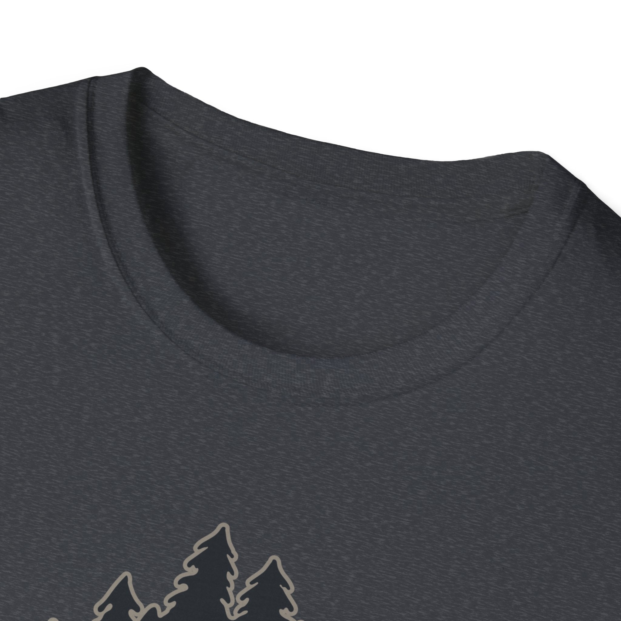Yellowstone Wolf Adventure T-Shirt - Gildan Classic Unisex Tee